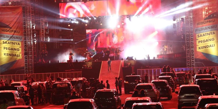 Keren! BCL, NOAH BAND dan Tulus Hangatkan Konser New Live! Experience Vol. 2