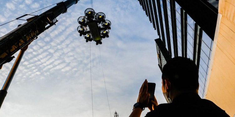 Lounge In The Sky Indonesia, Restoran di Atas Langit Jakarta