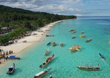 Melihat Keunikan Festival Tanjung Waka 2022