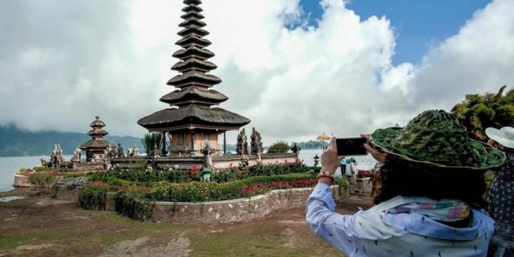Ciptakan Rasa Aman Wisatawan Perempuan, Kemenparekraf Gandeng Polri