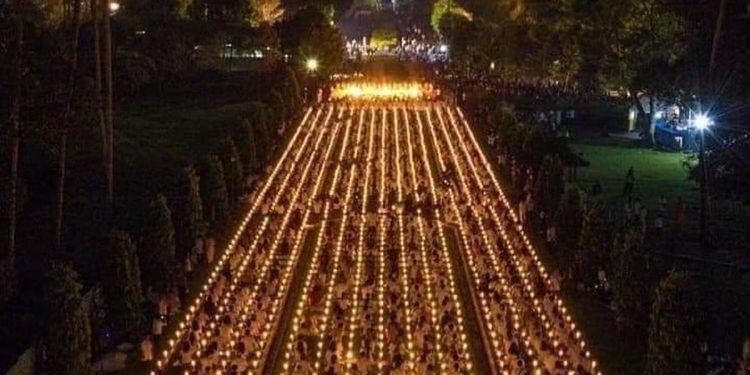 Perayaan Waisak 2566 BE di Borobudur  Momentum Menuju Kebahagiaan Sejati