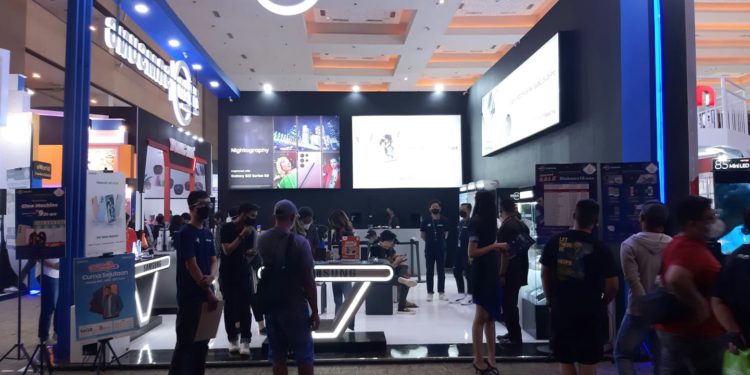 Berburu Smartphone Murah di Jakarta Fair
