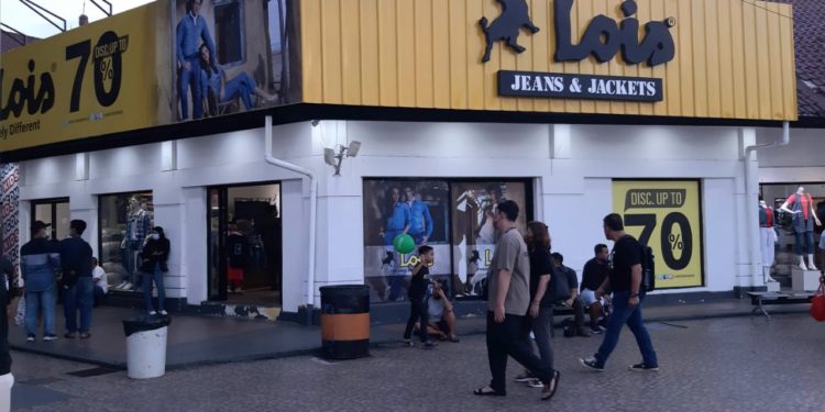 Promo Fantastis dari Lois, All Item!