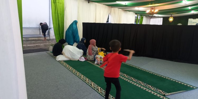 Berkeliling Jakarta Fair, Jangan Lupa Sholat!