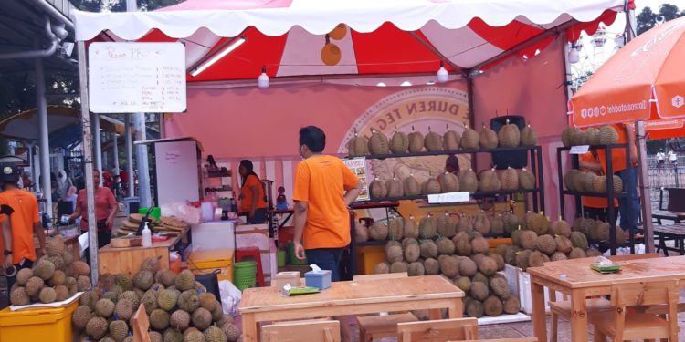 Ayo Pesta Durian di Stand Rodjo Duren!