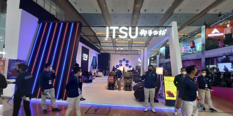 Capek Berkeliling? Silahkan Pijat dan Konsultasi Kesehatan Gratis di ITSU