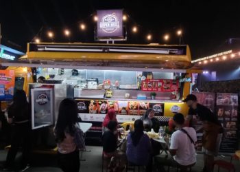 Super Grill Food Truck, Makan Enak sambil Menikmati Konser