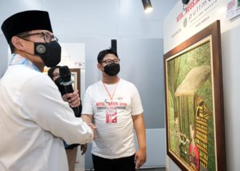Sandiaga Apresiasi Pameran Karya Seni Anak Berkebutuhan Khusus di Stasiun MRT Bundaran HI
