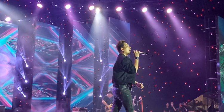 Armada Band Lelehkan Hati Penonton Jakarta Fair