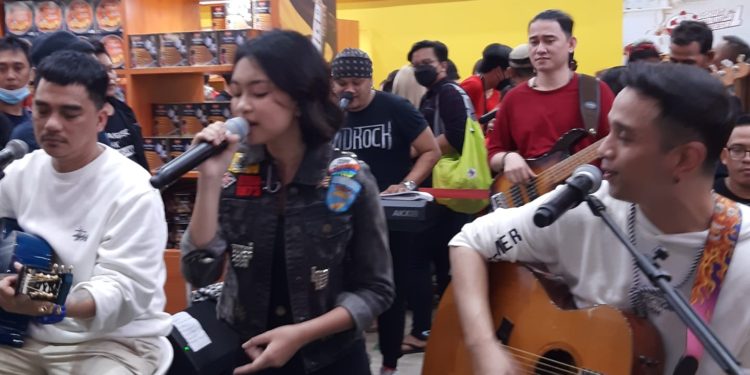 Khong Guan Hadirkan Kolaborasi Apik Enda, Onci dan Zara Leola