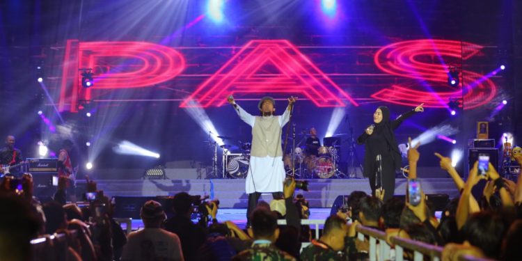 Reunian Pas Band Bareng Passer di Jakarta Fair