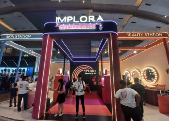 Bikin Instastory di Booth Implora Dapat Lipstik Gratis