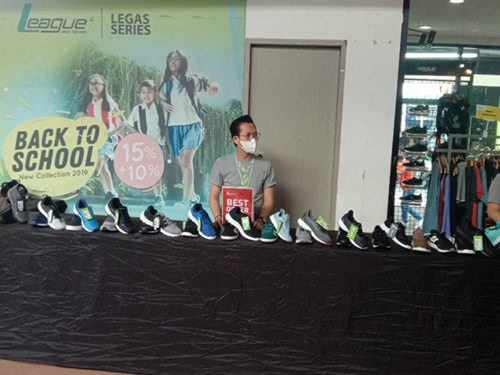 Harga Spesial Sepatu Olahraga dan Sepatu Sekolah League