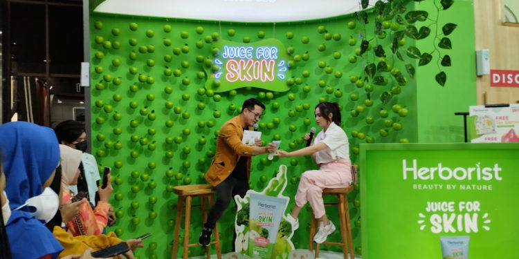 Herborist Hadirkan Syifa Hadju