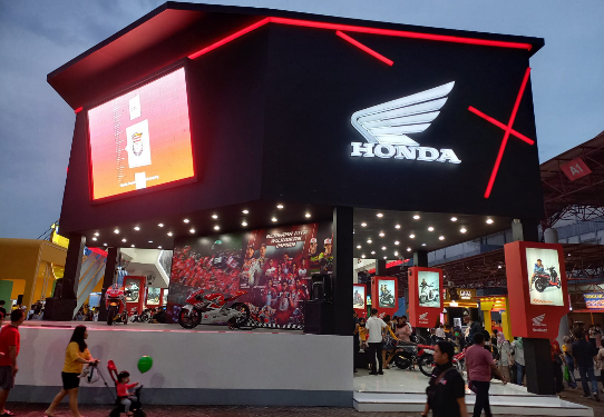 Dealer Sepeda Motor Honda Hadirkan Booth Megah dan Banyak Penawaran Spesial