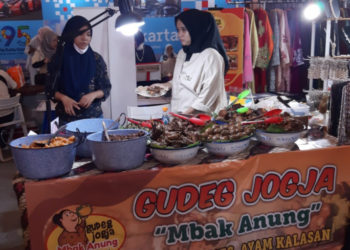 Nikmatnya Santap Gudeg Khas Jogja di Jakarta Fair