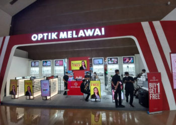Di Booth Optik Melawai, Buy One Get One