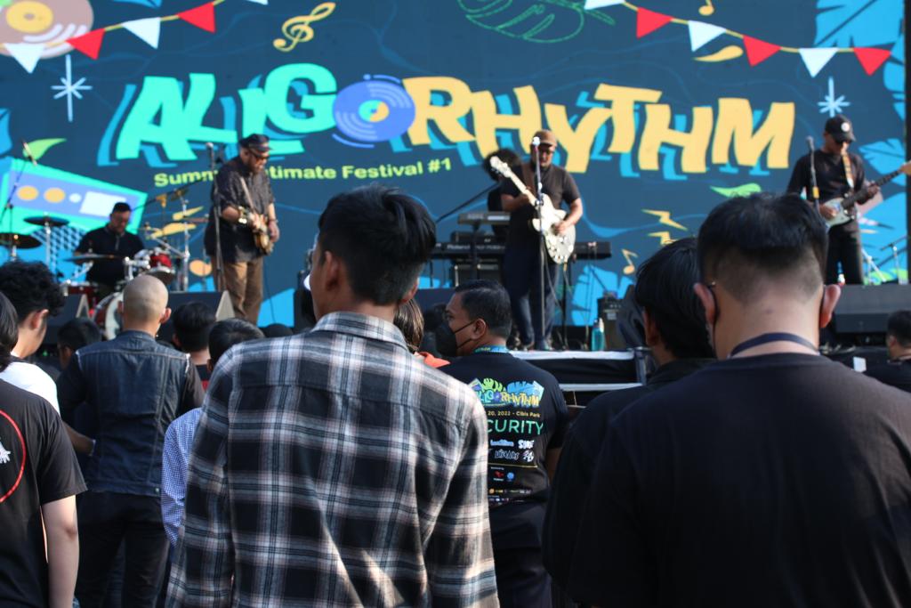Di Allgorhythm Fest, The Upstairs Aransemen Ulang Lagu, Goodnight Electric Promosikan Lagu Baru