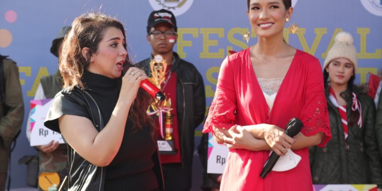 Puluhan SMA/SMK Unjuk Aksi di Gelaran Fashion Show  Piala Kemenpora-PWI Jaya