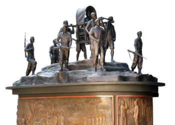 Bertajuk Gerbang, Pameran Tunggal Patung Karya Yusman Kenalkan Sejarah Besar Bangsa