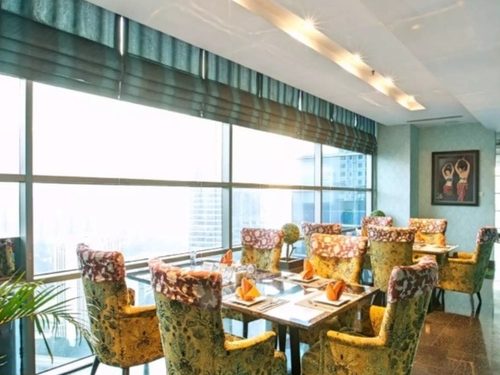 Man Aur Tan Indian Cuisine Restaurant Sajikan Menu Khas India dari Gedung Pencakar Langit