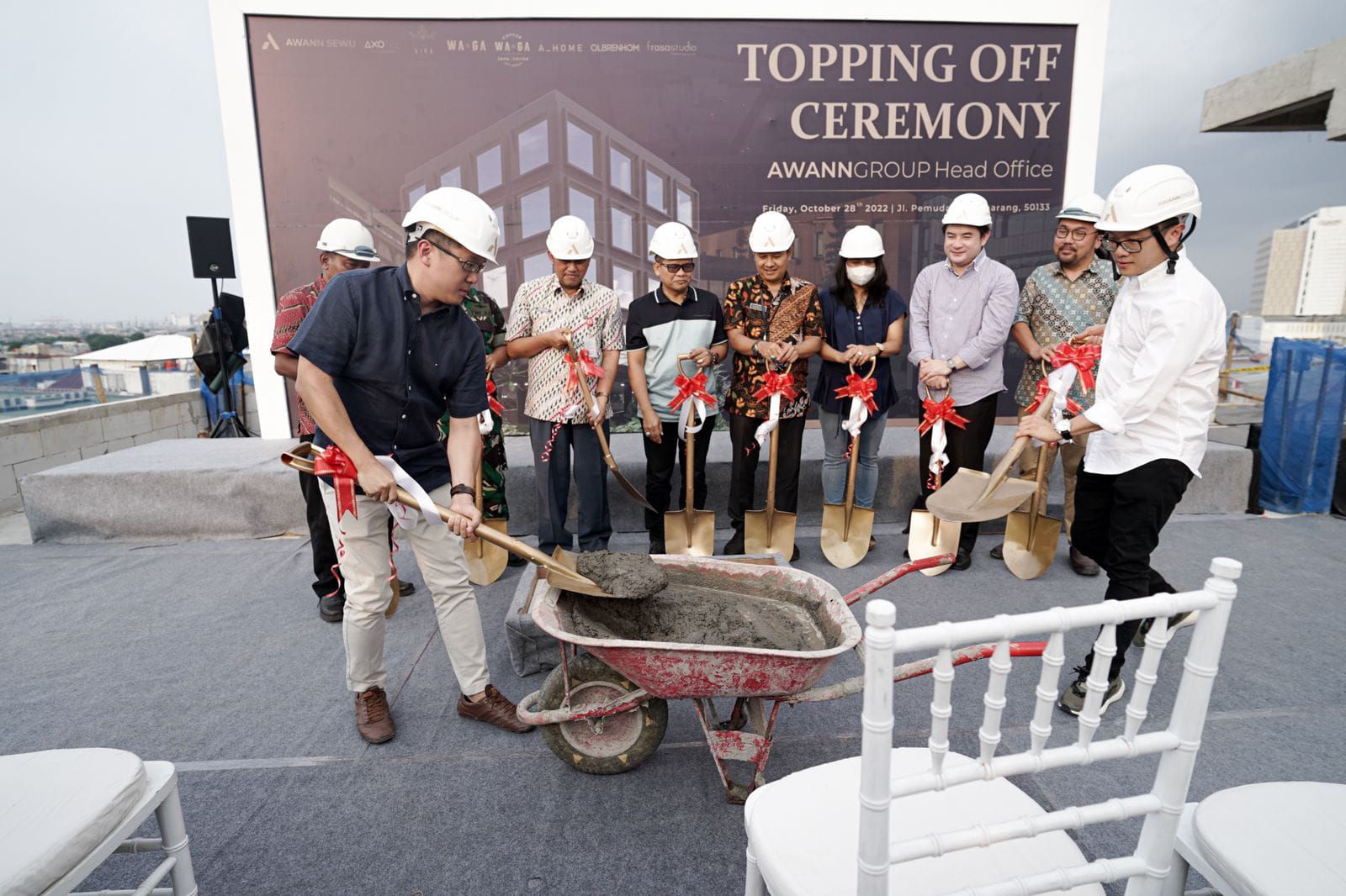 Awann Group Topping Off Head Office Semarang