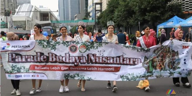 BNPT Gelar  Parade Budaya Nusantara 2022 Diikuti Ribuan Perempuan Berkebaya