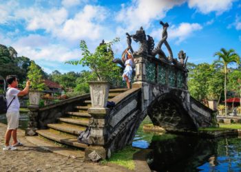 UU KUHP Disahkan, Menparekraf: Jamin Privasi Wisman dan Masyarakat Terlindungi