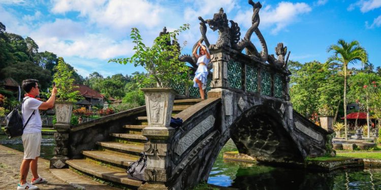 UU KUHP Disahkan, Menparekraf: Jamin Privasi Wisman dan Masyarakat Terlindungi