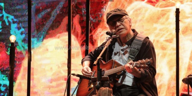 Iwan Fals Gelar Konser Tunggal, 25 Februari 2023, Ini Harga Tiketnya ...