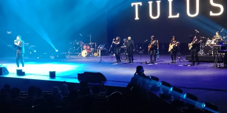 Rayakan 11 Tahun Berkarya, Tulus Gelar Konser TULUS Tur Manusia 2023 di 11 Kota