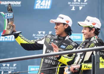 Sean Gelael Satu Tim Bareng Valentino Rossi Raih Podium Ketiga di Ajang Balap Internasional 24H Dubai