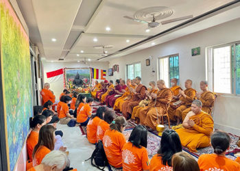 Māgha Pūjā Sangha Dana Internasional dan Abhiseka Buddha Rupang Digelar di Bodhgaya