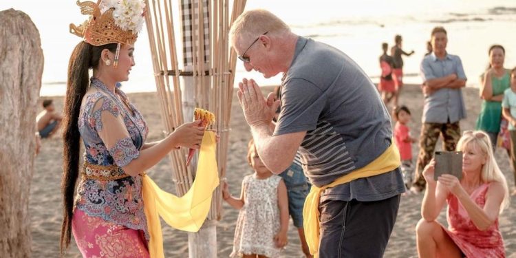 Turis Asing Berulah, Menparekraf: Ingatkan Citra Pariwisata Bali Harus Dijaga