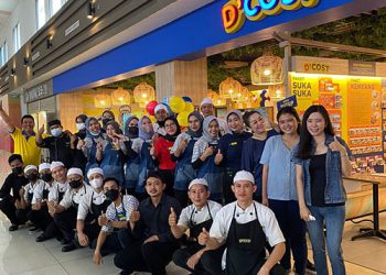 Program Unik D’COST: ‘Bayar Sesukanya! Sisanya Pakai Doa’