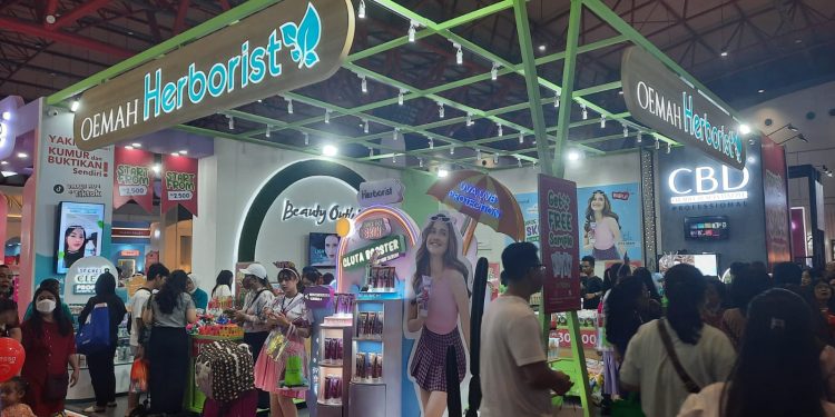 Rawat Kulitmu dengan Herborist Juice for Skin, hanya di Jakarta Fair!