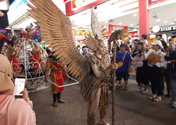 Keren! Rider Raih Juara Pertama Karnaval Jakarta Fair 2023