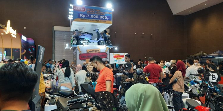 Mau Dapat Subsidi Motor Listrik? Buruan ke Jakarta Fair