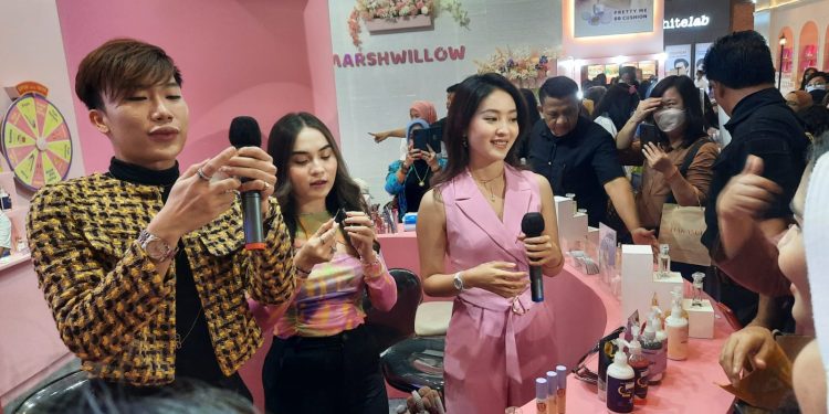 Natasha Willona Bikin Heboh Marshwillow di Jakarta Fair 2023