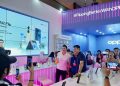 Tebar Diskon 50%, Oppo Store Jakarta Fair Hadirkan  Arifin Putra dan Mike Lewis
