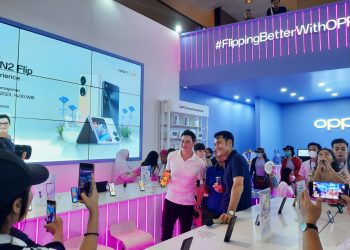 Tebar Diskon 50%, Oppo Store Jakarta Fair Hadirkan  Arifin Putra dan Mike Lewis