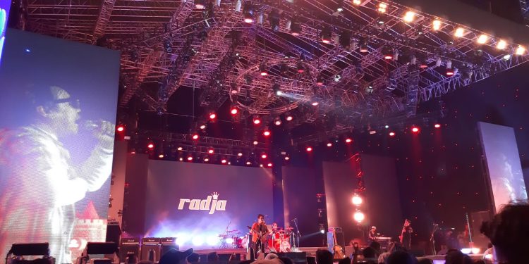 Band Radja Bikin ‘Sumringah’ Penonton Jakarta Fair Music Concert