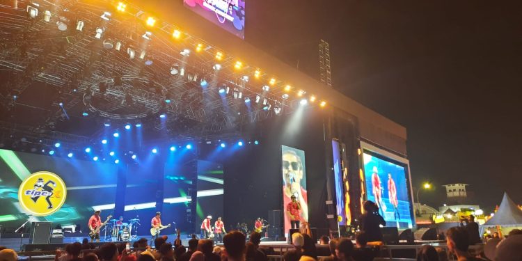 Tipe-X  Beraksi, Panggung Utama Jakarta Fair Music Concert Berguncang