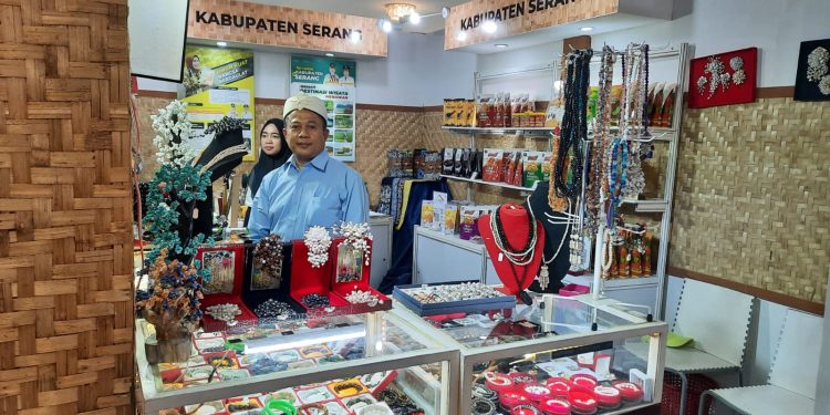 Magic Stone UMKM Asal Serang Unjuk Karya di Jakarta Fair 2023