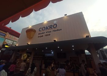 Sensasi Rasa Bluder Cokro Roti Siram, Viral di Jakarta Fair 2023