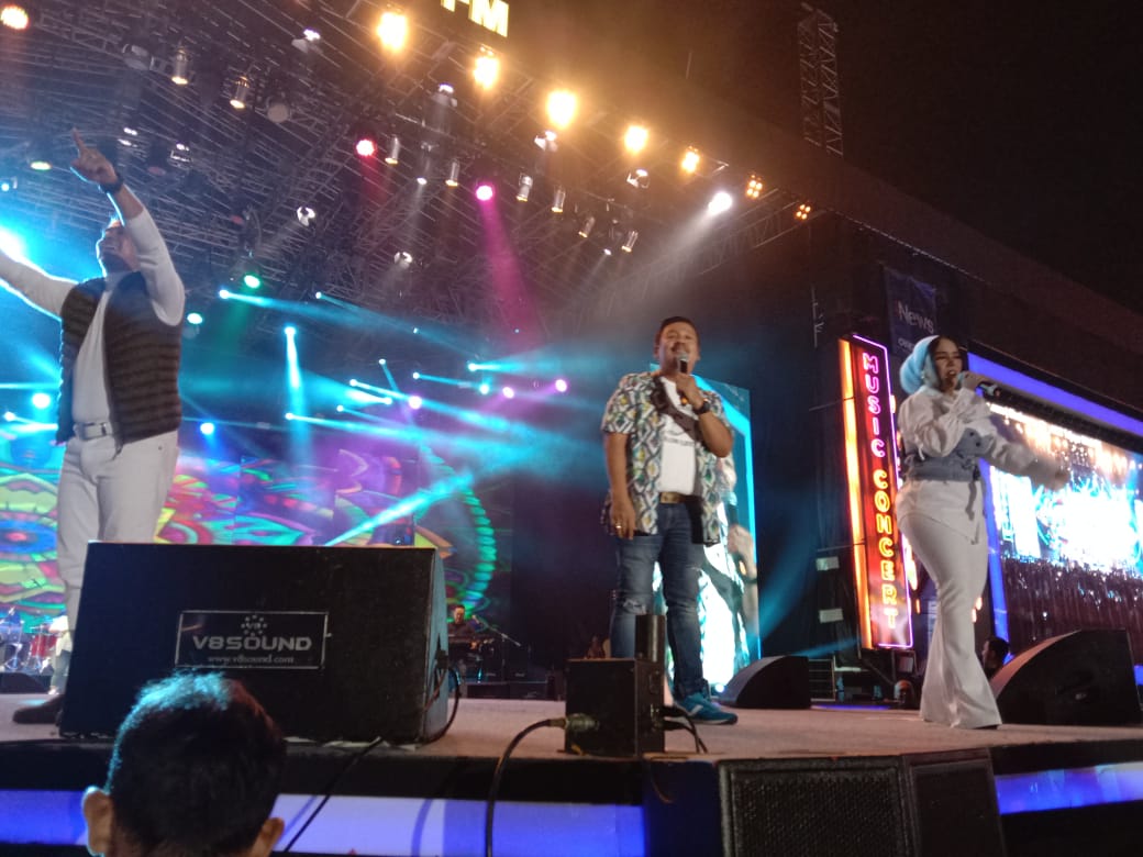 El Corona Getarkan Panggung Utama Jakarta Fair Music Concert