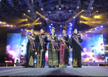 Revalina Tansen Sabet Gelar  Miss Jakarta Fair 2023