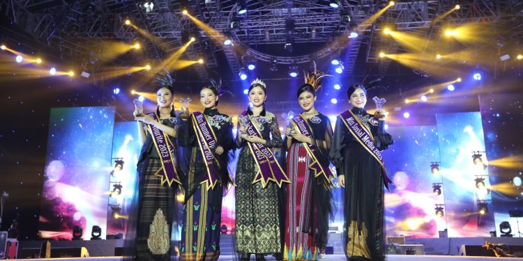 Revalina Tansen Sabet Gelar  Miss Jakarta Fair 2023