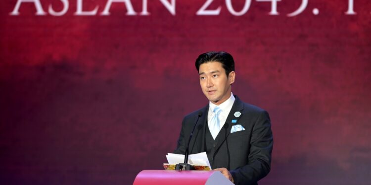 Choi Siwon (Suju) Hadir di KTT Ke-43 ASEAN, Ini Pesannya untuk Pemimpin ASEAN