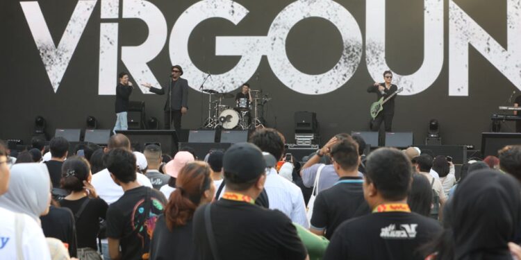 Virgoun Curhat di Panggung Pestapora 2023